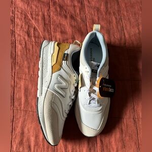 New Balance 997H Moonbeam